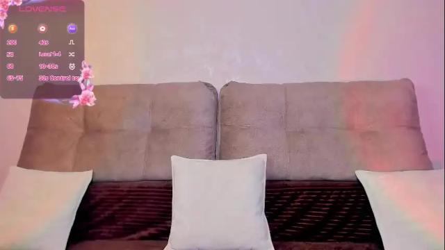 Image 3 of ariellateska Stream on Chaturbate on 19 days ago