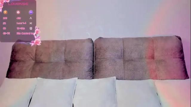 Image 3 of ariellateska Stream on Chaturbate on 15 days ago
