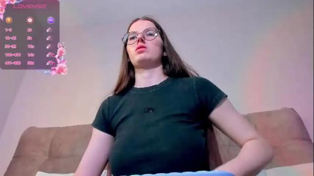 Image 3 of ariellateska Stream on Chaturbate on 13 days ago