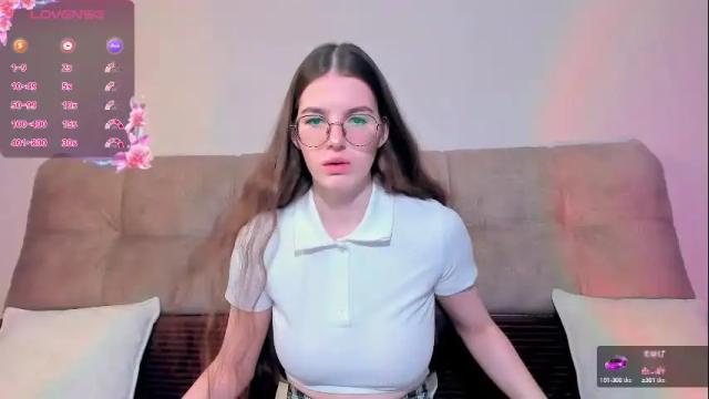 Image 3 of ariellateska Stream on Chaturbate on 9 days ago
