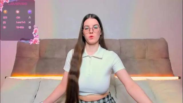 Image 4 of ariellateska Stream on Chaturbate on 12 days ago