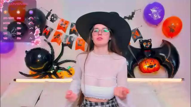 Image 6 of ariellateska Stream on Chaturbate on 3 days ago