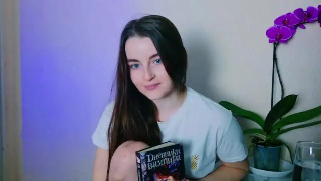 Image 4 of arielstonks_lovee Stream on Chaturbate on 13 months ago