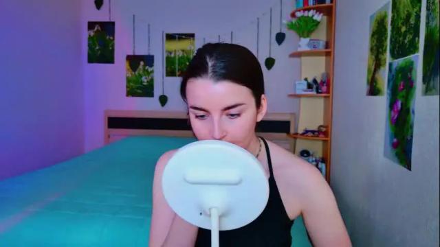 Image 3 of arielstonks_lovee Stream on Chaturbate on 2 months ago
