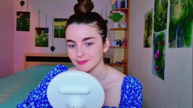 Image 4 of arielstonks_lovee Stream on Chaturbate on 13 days ago