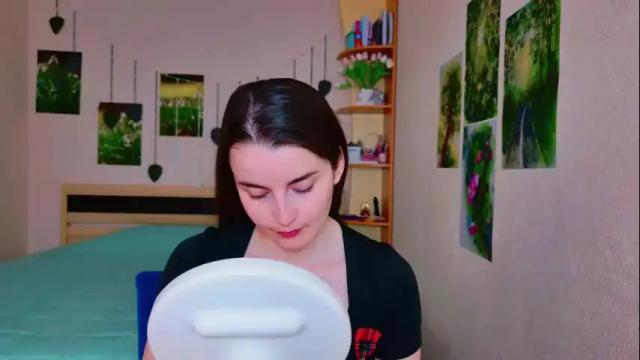 Image 2 of arielstonks_lovee Stream on Chaturbate on 1 month ago