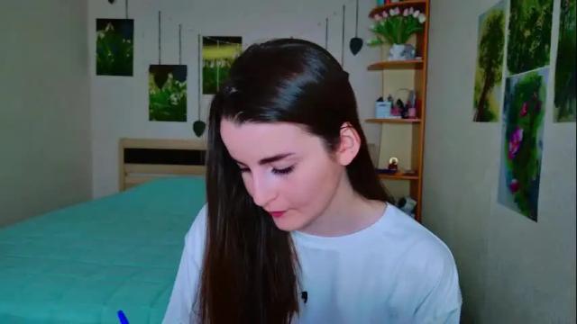 Image 6 of arielstonks_lovee Stream on Chaturbate on 1 month ago