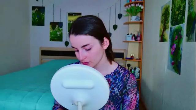 Image 3 of arielstonks_lovee Stream on Chaturbate on 1 month ago