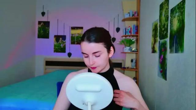 Image 2 of arielstonks_lovee Stream on Chaturbate on 11 days ago