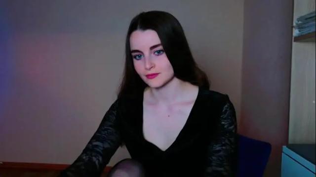 Image 2 of arielstonks_lovee Stream on Chaturbate on 7 days ago