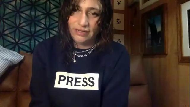 Image 6 of arielwyld Stream on Chaturbate on 1 month ago