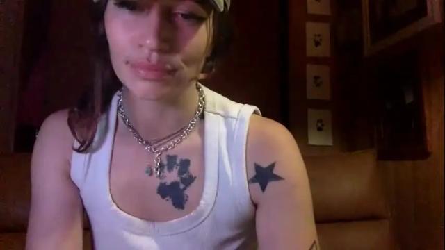 Image 2 of arielwyld Stream on Chaturbate on 29 days ago