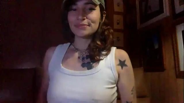 Image 8 of arielwyld Stream on Chaturbate on 29 days ago