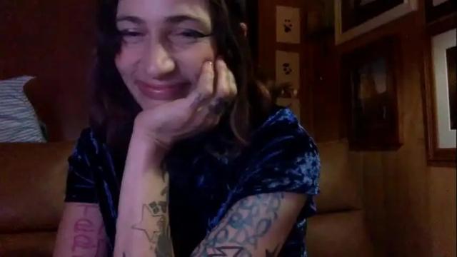 Image 12 of arielwyld Stream on Chaturbate on 26 days ago