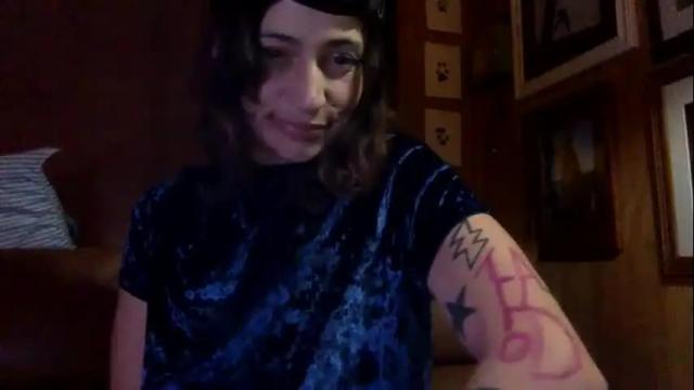 Image 7 of arielwyld Stream on Chaturbate on 26 days ago