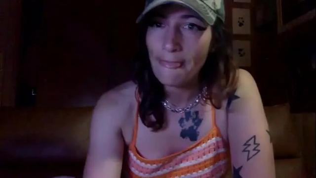 Image 2 of arielwyld Stream on Chaturbate on 4 months ago