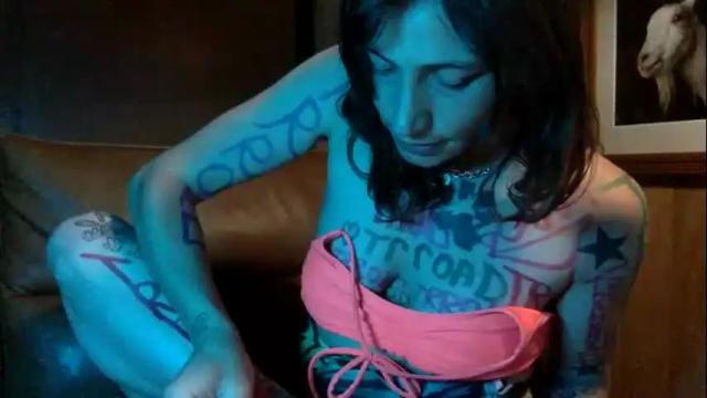 Image 7 of arielwyld Stream on Chaturbate on 9 days ago