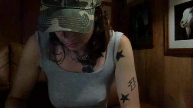 Image 2 of arielwyld Stream on Chaturbate on 5 days ago