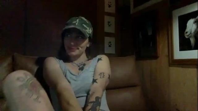 Image 3 of arielwyld Stream on Chaturbate on 5 days ago