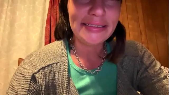 Image 4 of arielwyld Stream on Chaturbate on 4 months ago