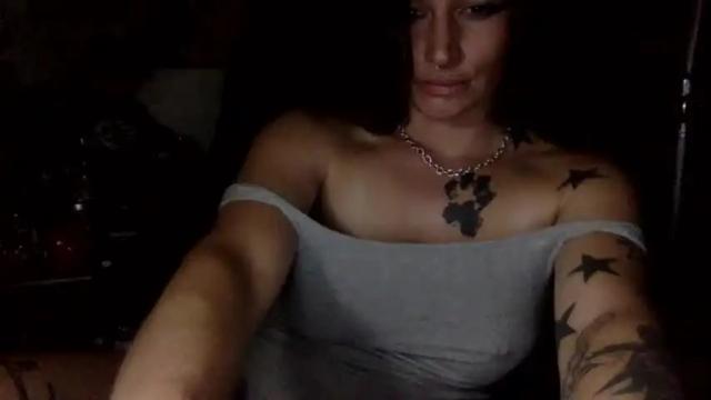 Image 7 of arielwyld Stream on Chaturbate on 2 months ago