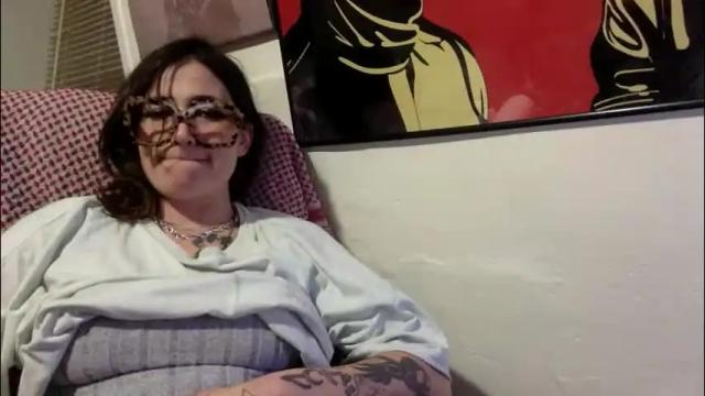 Image 3 of arielwyld Stream on Chaturbate on 1 month ago