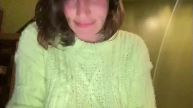 Image 6 of arielwyld Stream on Chaturbate on 7 days ago