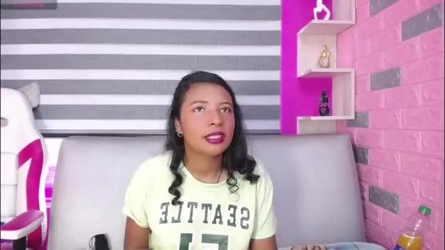 Image 4 of arietta_ Stream on Chaturbate on 6 days ago