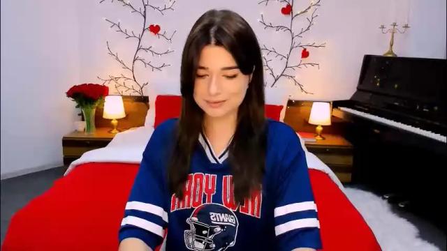 Image 6 of arigraynor Stream on Chaturbate on 3 months ago