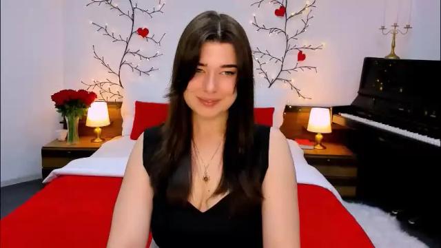 Image 7 of arigraynor Stream on Chaturbate on 3 months ago