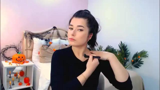 Image 7 of arigraynor Stream on Chaturbate on 2 months ago