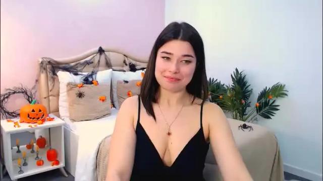 Image 4 of arigraynor Stream on Chaturbate on 2 months ago