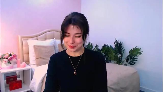 Image 2 of arigraynor Stream on Chaturbate on 1 month ago