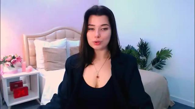 Image 3 of arigraynor Stream on Chaturbate on 1 month ago