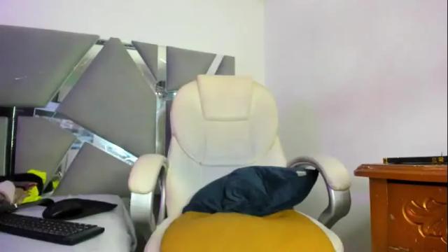 Image 11 of arii_xxx Stream on Chaturbate on 1 month ago
