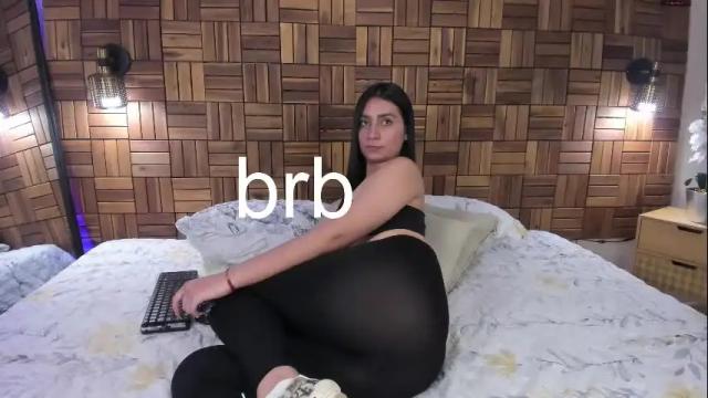 Image 11 of ariiaa_1 Stream on Chaturbate on 1 month ago