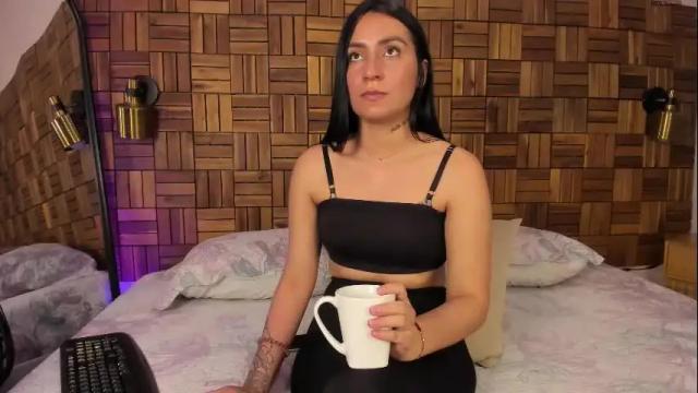 Image 12 of ariiaa_1 Stream on Chaturbate on 24 days ago