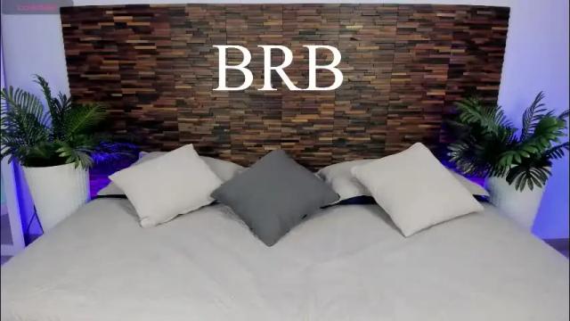 Image 2 of ariiaa_1 Stream on Chaturbate on 1 month ago