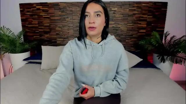 Thumbnail 3, ariiaa_1's Stream at Chaturbate, 24 days ago