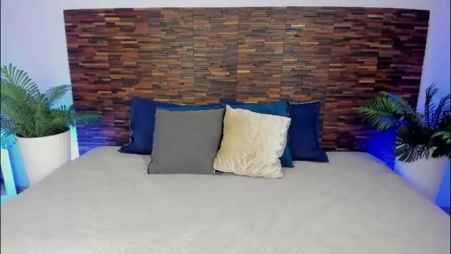 Image 3 of ariiaa_1 Stream on Chaturbate on 1 month ago