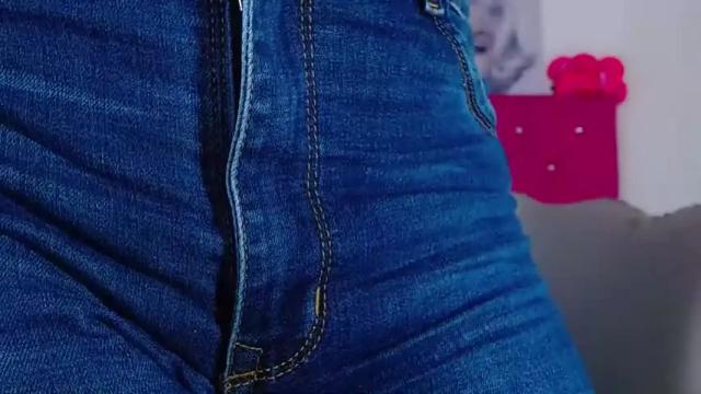 Image 12 of ariiana_gonzalez Stream on Chaturbate on 14 months ago
