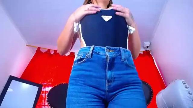 Image 4 of ariiana_gonzalez Stream on Chaturbate on 13 months ago