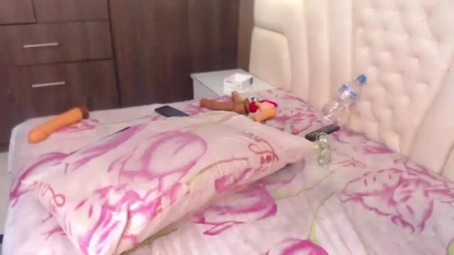 Image 11 of ariikamichaels Stream on Chaturbate on 13 months ago
