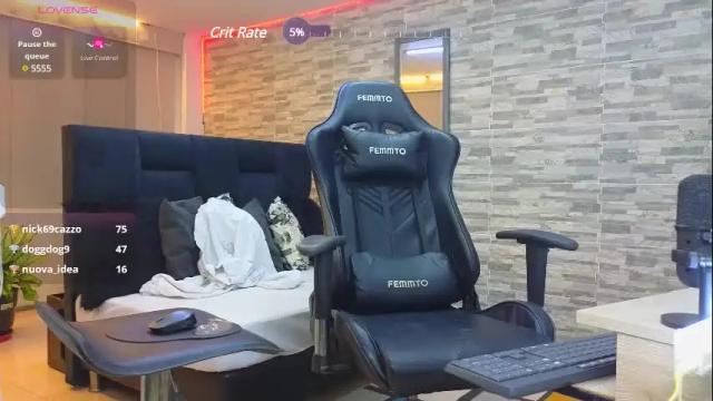 Image 3 of aris_sexx Stream on Chaturbate on 1 month ago