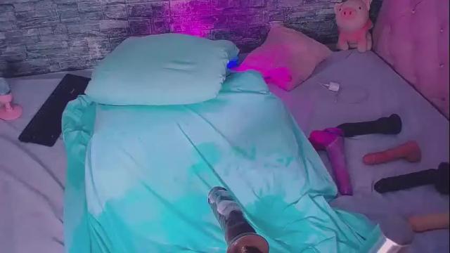 Image 4 of arishott Stream on Chaturbate on 17 days ago