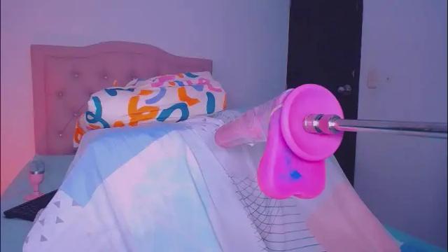 Image 11 of arishott Stream on Chaturbate on 1 month ago