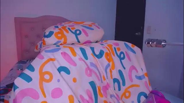 Image 7 of arishott Stream on Chaturbate on 27 days ago