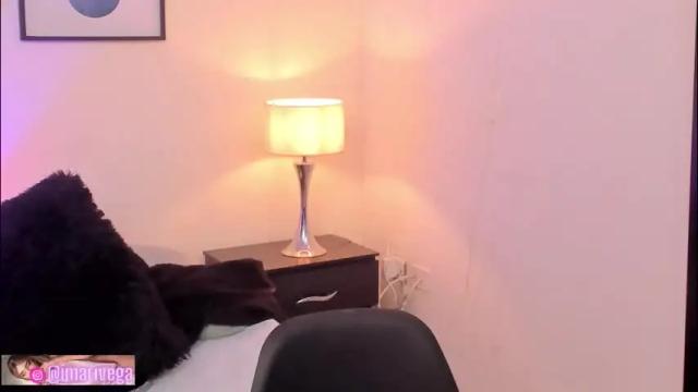 Image 2 of arivega Stream on Chaturbate on 1 month ago