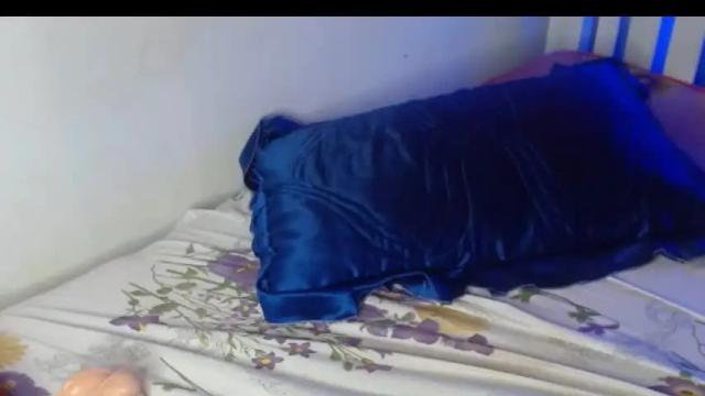 Image 12 of aromaflower Stream on Chaturbate on 16 months ago