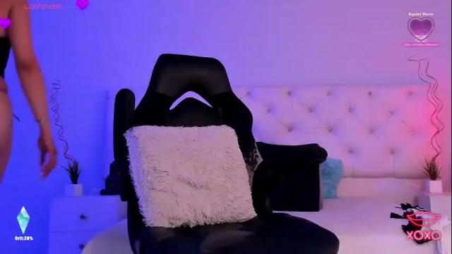 Image 7 of aron_cruz12 Stream on Chaturbate on 29 days ago